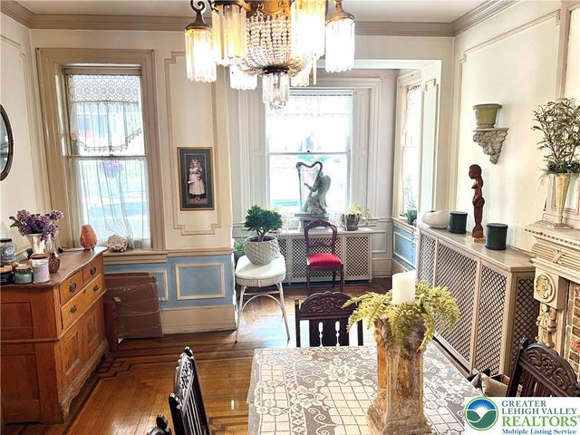 243 West Broad Street, Tamaqua Boro, PA 18252