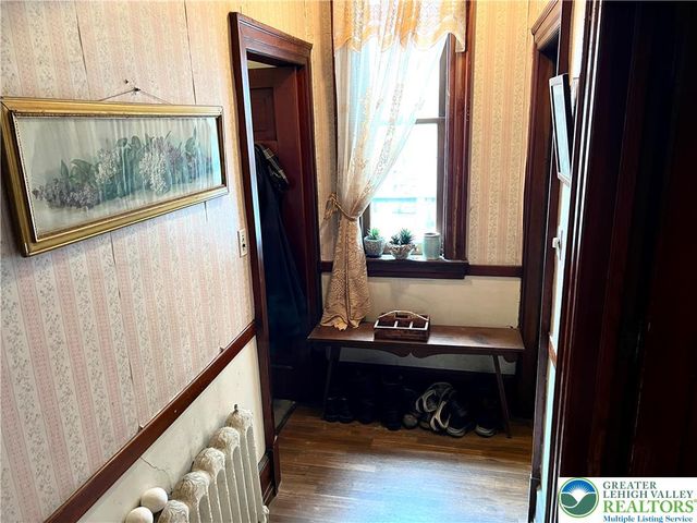 243 West Broad Street, Tamaqua Boro, PA 18252