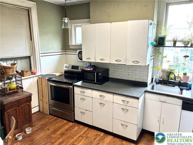 243 West Broad Street, Tamaqua Boro, PA 18252