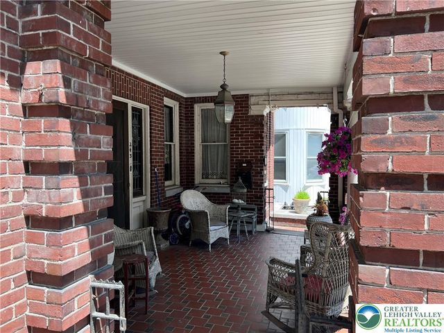 243 West Broad Street, Tamaqua Boro, PA 18252