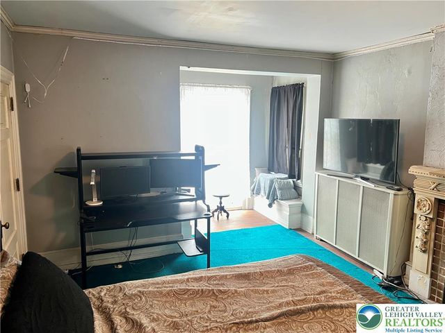 243 West Broad Street, Tamaqua Boro, PA 18252