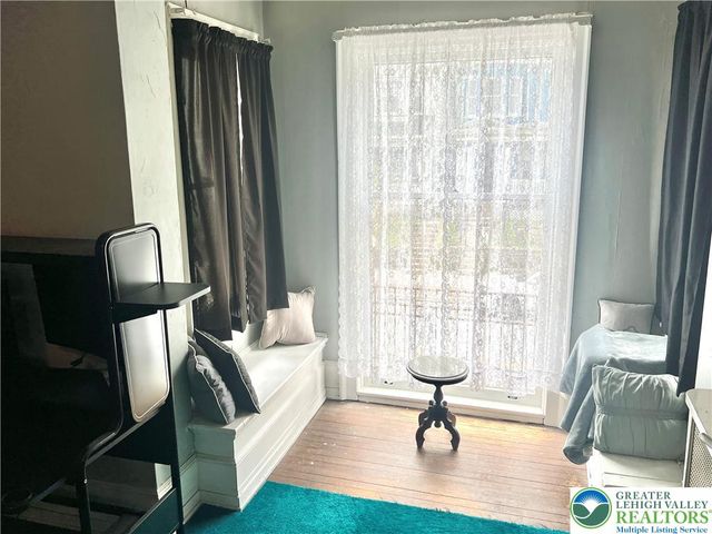 243 West Broad Street, Tamaqua Boro, PA 18252