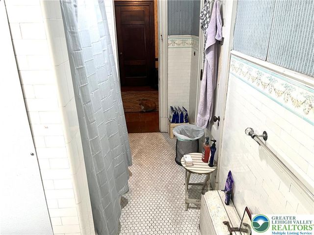 243 West Broad Street, Tamaqua Boro, PA 18252