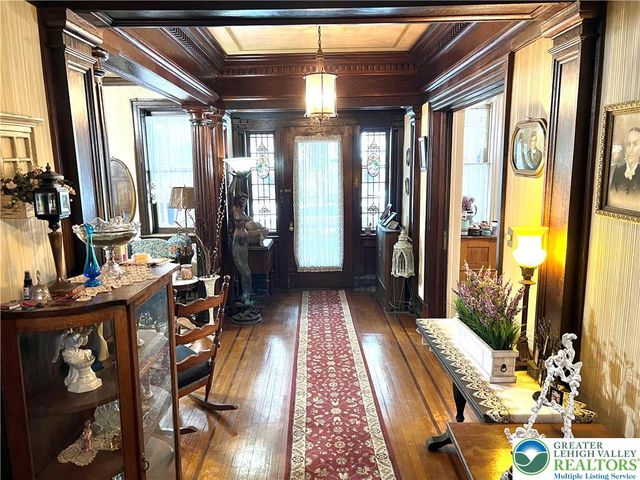 243 West Broad Street, Tamaqua Boro, PA 18252