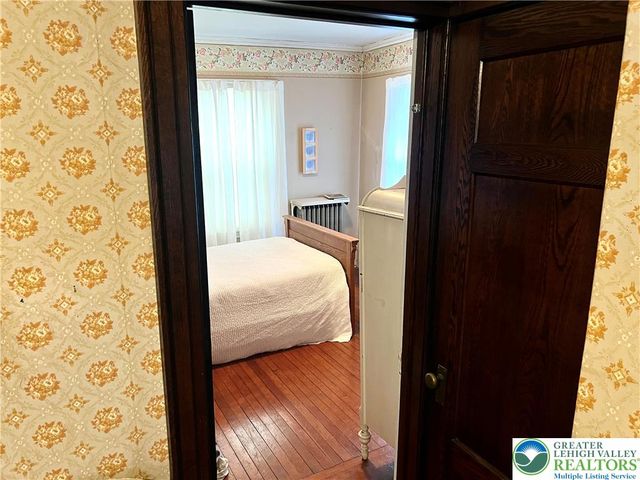 243 West Broad Street, Tamaqua Boro, PA 18252