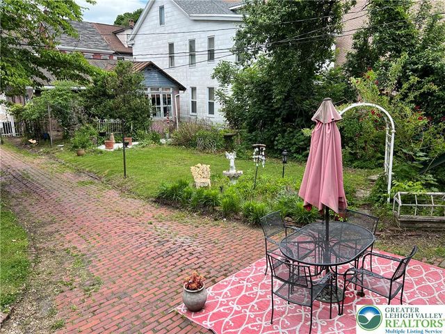 243 West Broad Street, Tamaqua Boro, PA 18252