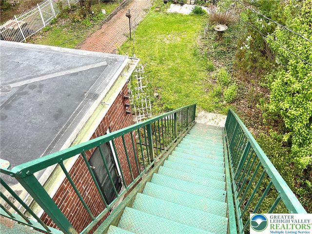 243 West Broad Street, Tamaqua Boro, PA 18252