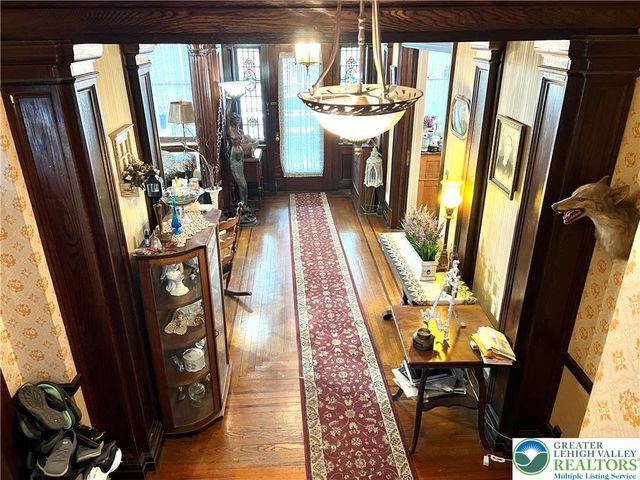 243 West Broad Street, Tamaqua Boro, PA 18252