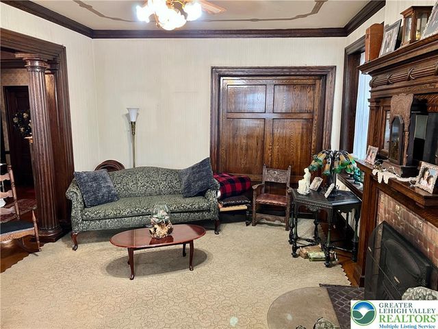 243 West Broad Street, Tamaqua Boro, PA 18252