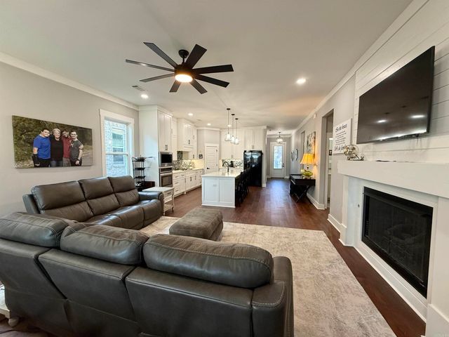 81 Fletcher Ridge Circle, Little Rock, AR 72223