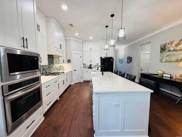 81 Fletcher Ridge Circle, Little Rock, AR 72223