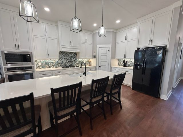 81 Fletcher Ridge Circle, Little Rock, AR 72223