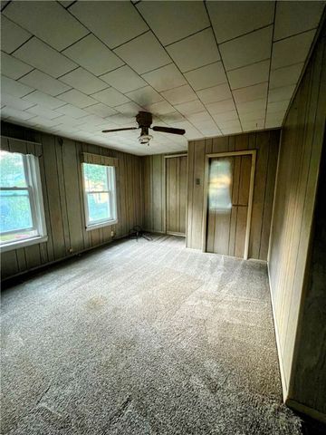 513 Young St, New Castle, PA 16101