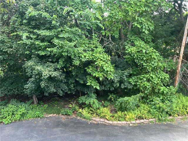 513 Young St, New Castle, PA 16101