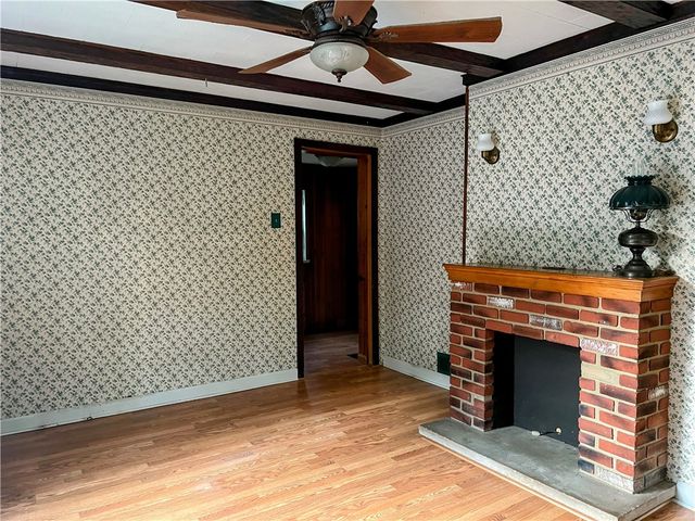 513 Young St, New Castle, PA 16101