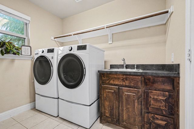 13154 Franklin Lane, Talty, TX 75126
