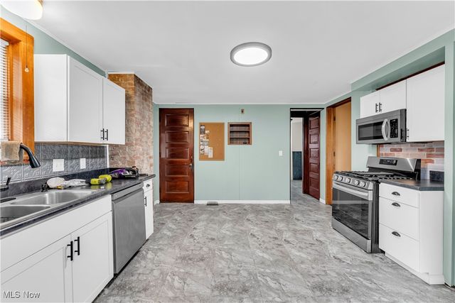 115 W Main Street, New London, OH 44851