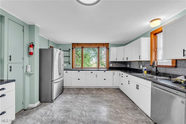 115 W Main Street, New London, OH 44851