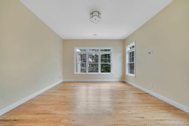 NC Pine Street, Port Jefferson, NY 11776