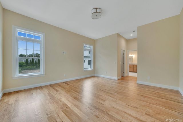 NC Pine Street, Port Jefferson, NY 11776