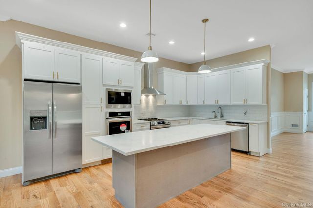 NC Pine Street, Port Jefferson, NY 11776