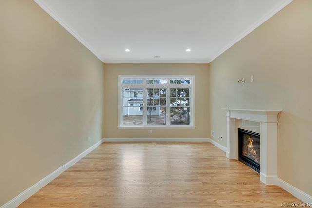 NC Pine Street, Port Jefferson, NY 11776