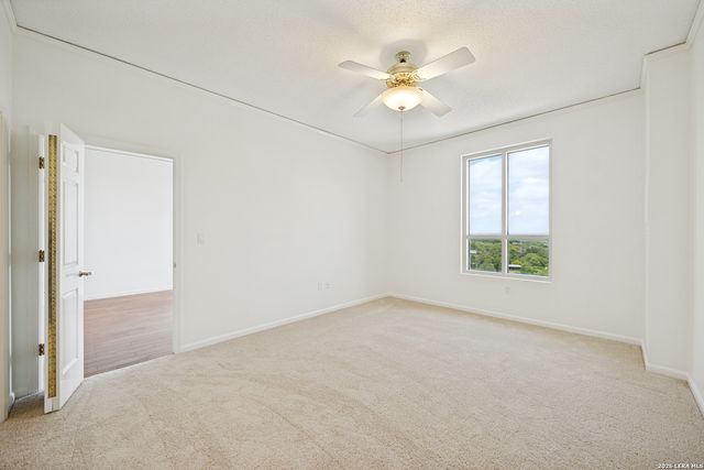 1 Towers Park Ln Apt 1004, San Antonio, TX 78209
