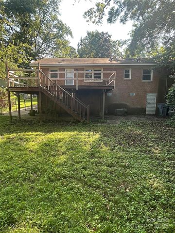 4814 Hidden Valley Road, Charlotte, NC 28213