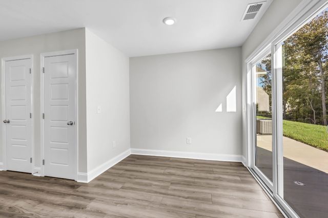 127 Quarry Point Dr C127, Clarksville, TN 37043