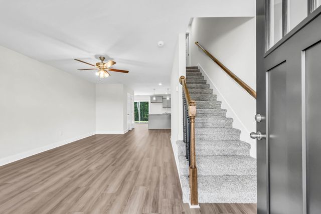 127 Quarry Point Dr C127, Clarksville, TN 37043