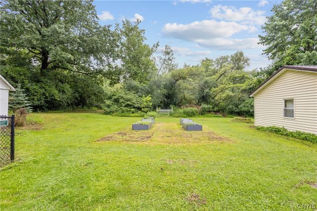 3500 Franklin Street Road, Sennett, NY 13021