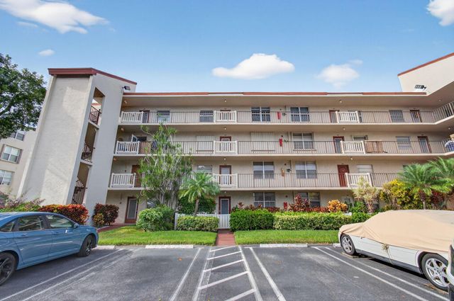 25 Abbey Lane 402, Delray Beach, FL 33446