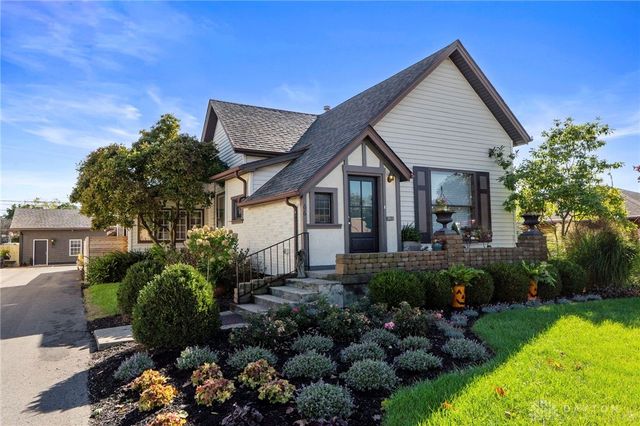 66 S Central Avenue, Fairborn, OH 45324