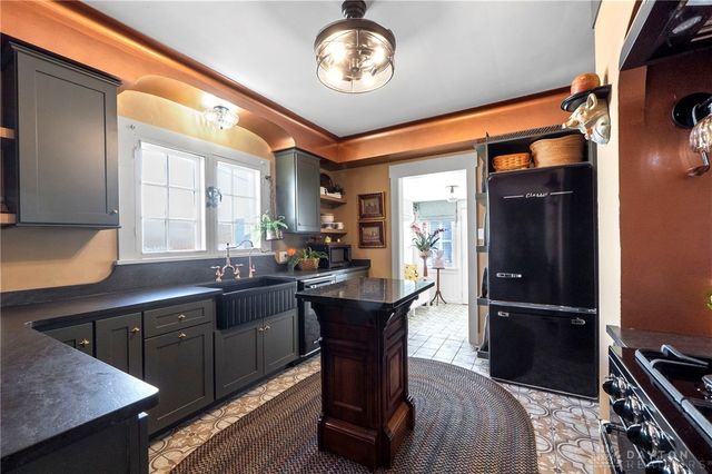 66 S Central Avenue, Fairborn, OH 45324