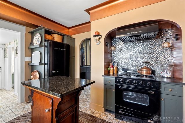 66 S Central Avenue, Fairborn, OH 45324