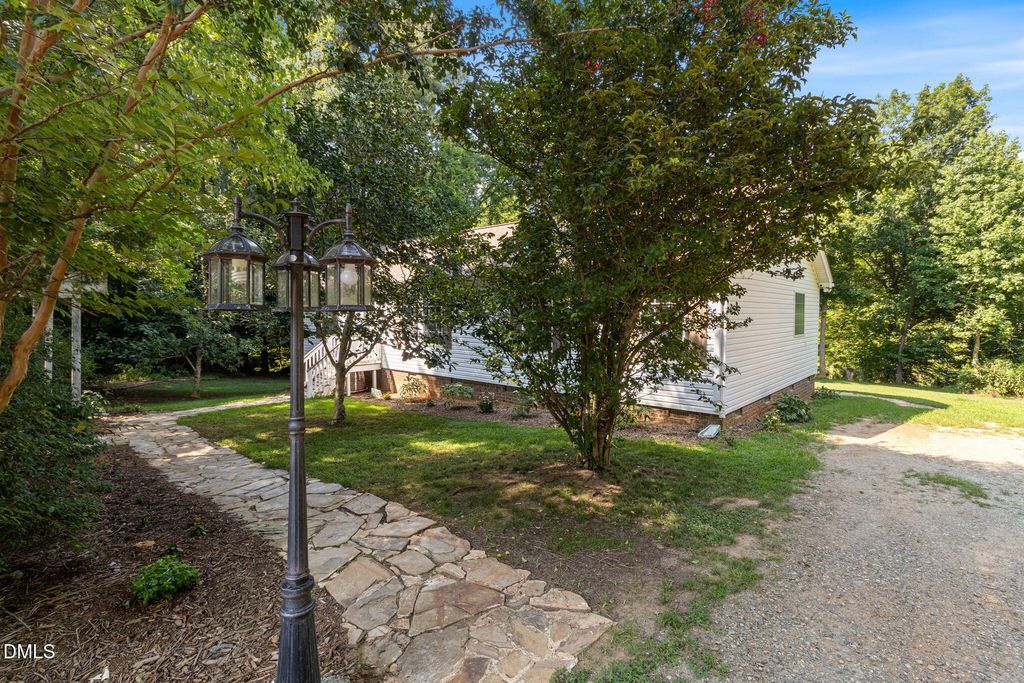 3286 Nc 54 Highway, Haw River, NC 27258