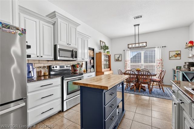 3725 Colfax Way, Greenwood, AR 72936