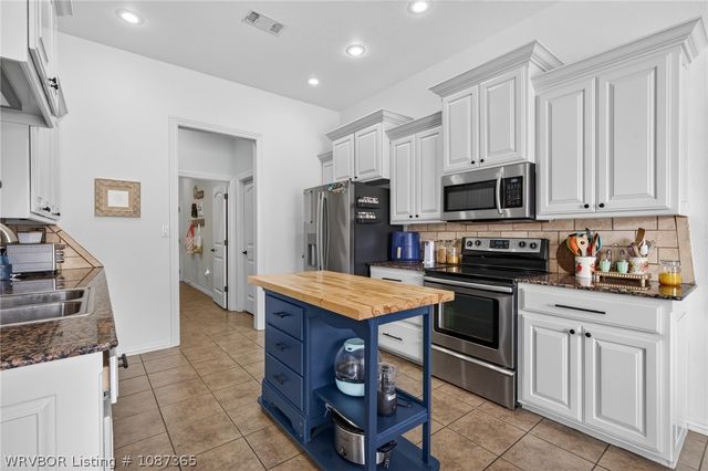 3725 Colfax Way, Greenwood, AR 72936