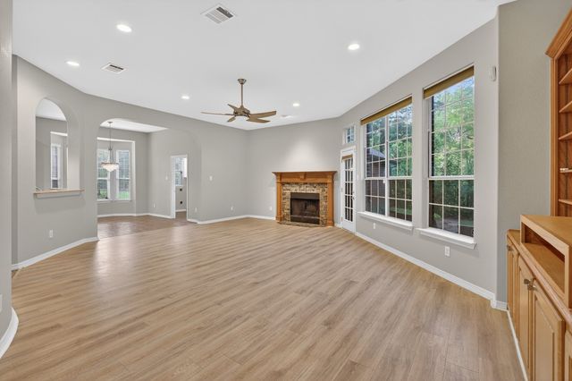 1501 Wyndmere Drive, Desoto, TX 75115