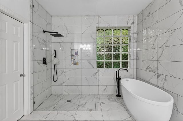 1501 Wyndmere Drive, Desoto, TX 75115