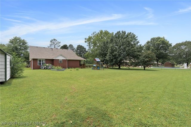 16 Nixon Road, Lavaca, AR 72941