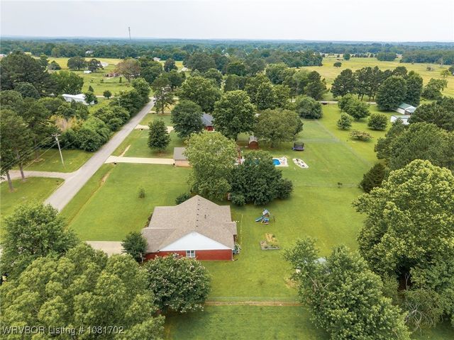16 Nixon Road, Lavaca, AR 72941