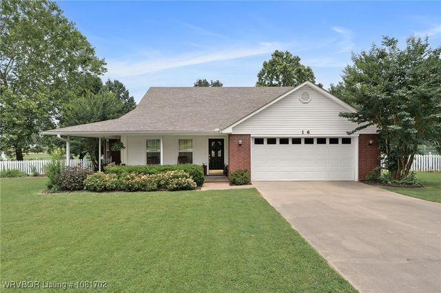 16 Nixon Road, Lavaca, AR 72941