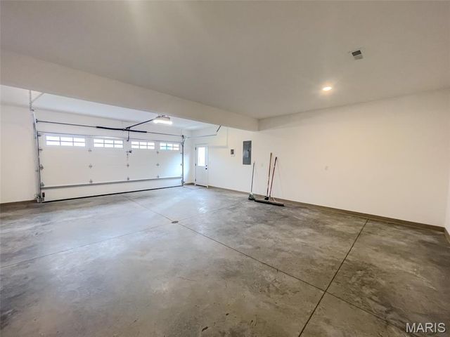 12301 County Road 4037, Holts Summit, MO 65043