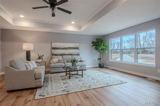 12301 County Road 4037, Holts Summit, MO 65043