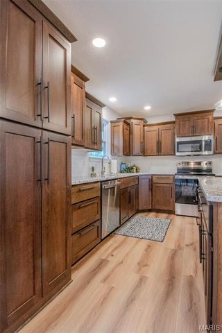 12301 County Road 4037, Holts Summit, MO 65043