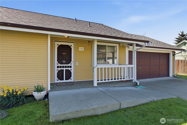 126 117th Street E, Tacoma, WA 98445