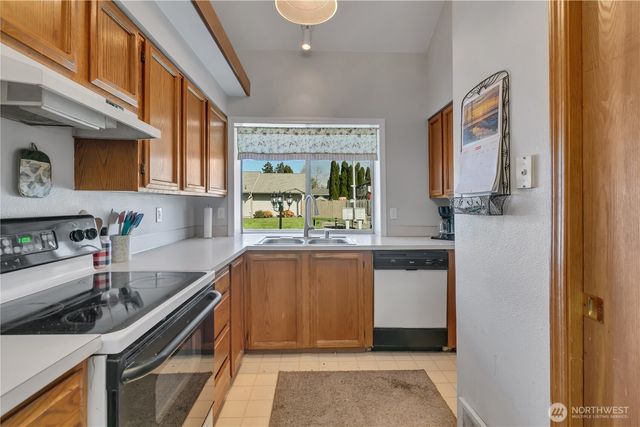 126 117th Street E, Tacoma, WA 98445