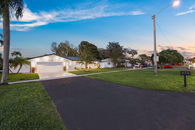 979 NW 8th Street, Boca Raton, FL 33486