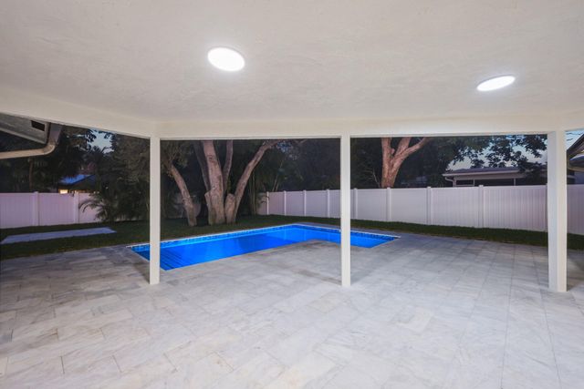 979 NW 8th Street, Boca Raton, FL 33486